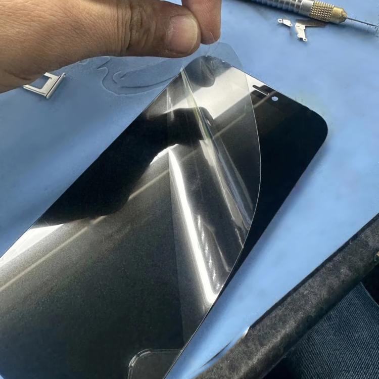 New LCD Transparent Plastic Protection Stickers for iPhone 15 / 15 Pro / 13 Pro - 图片 2